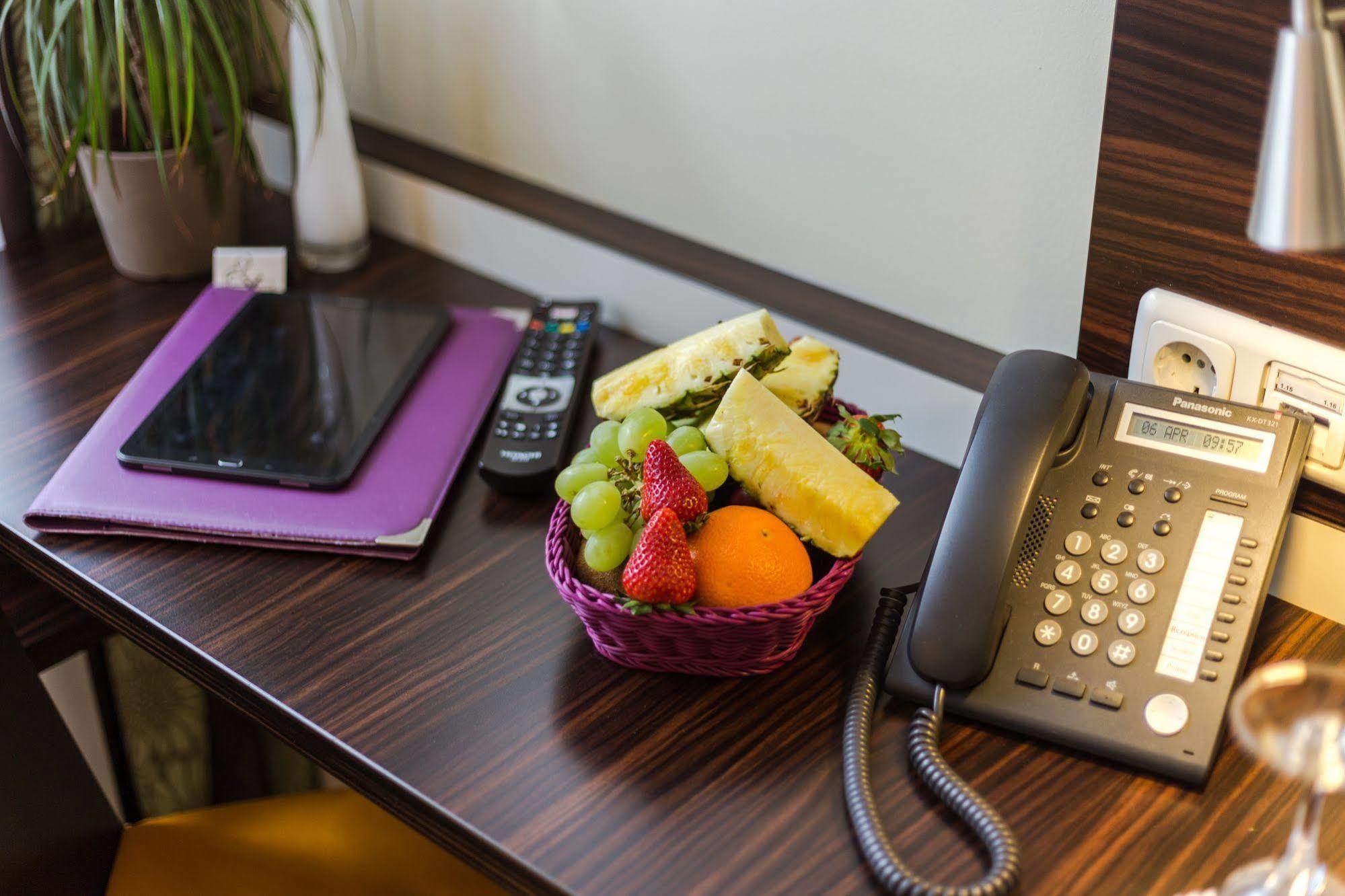 Hotel Arooma Эрдинг Экстерьер фото