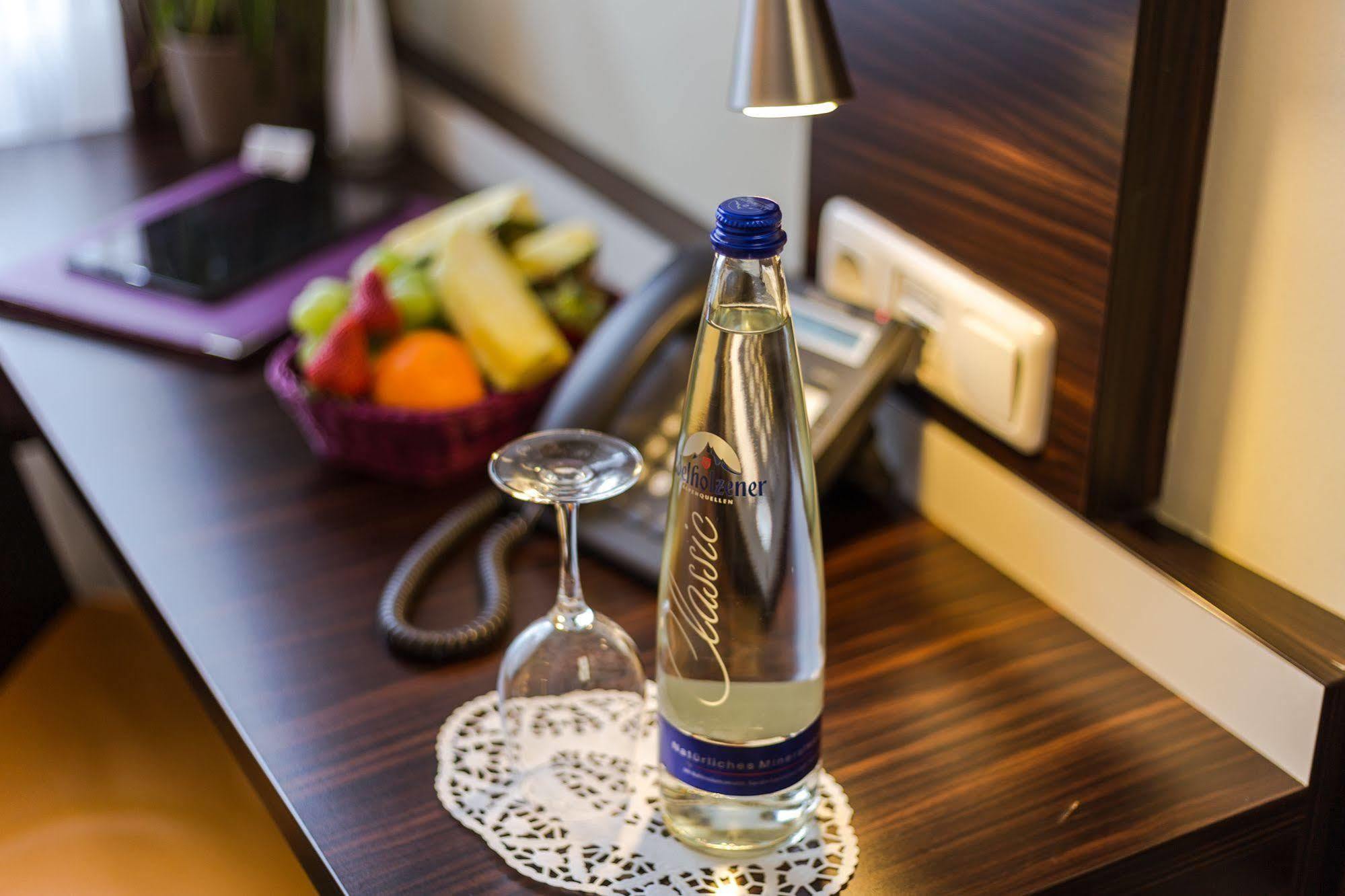 Hotel Arooma Эрдинг Экстерьер фото