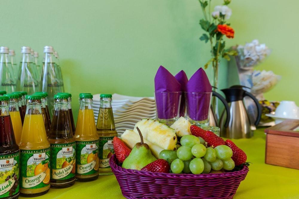 Hotel Arooma Эрдинг Экстерьер фото